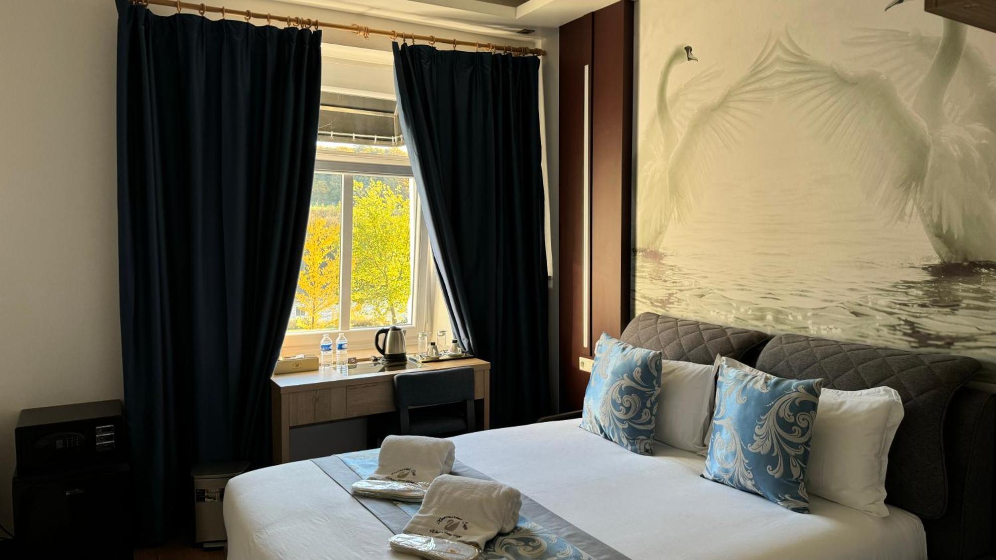 Hotel Whiteswan Ihnen Buitenkant foto