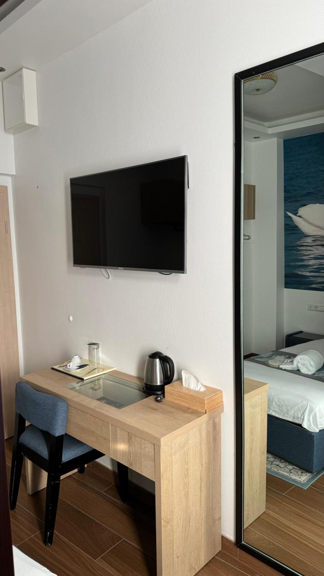 Hotel Whiteswan Ihnen Buitenkant foto