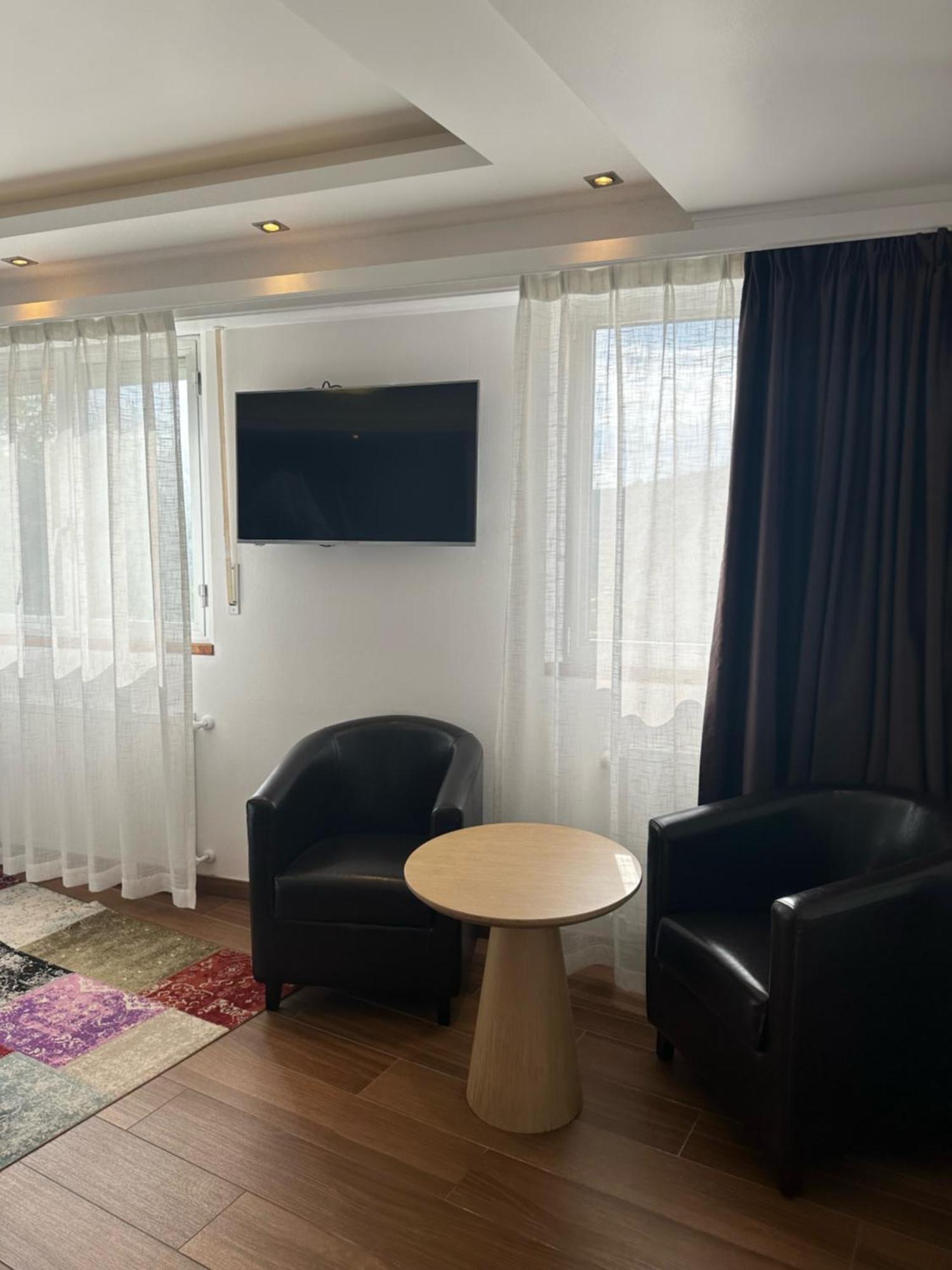 Hotel Whiteswan Ihnen Buitenkant foto