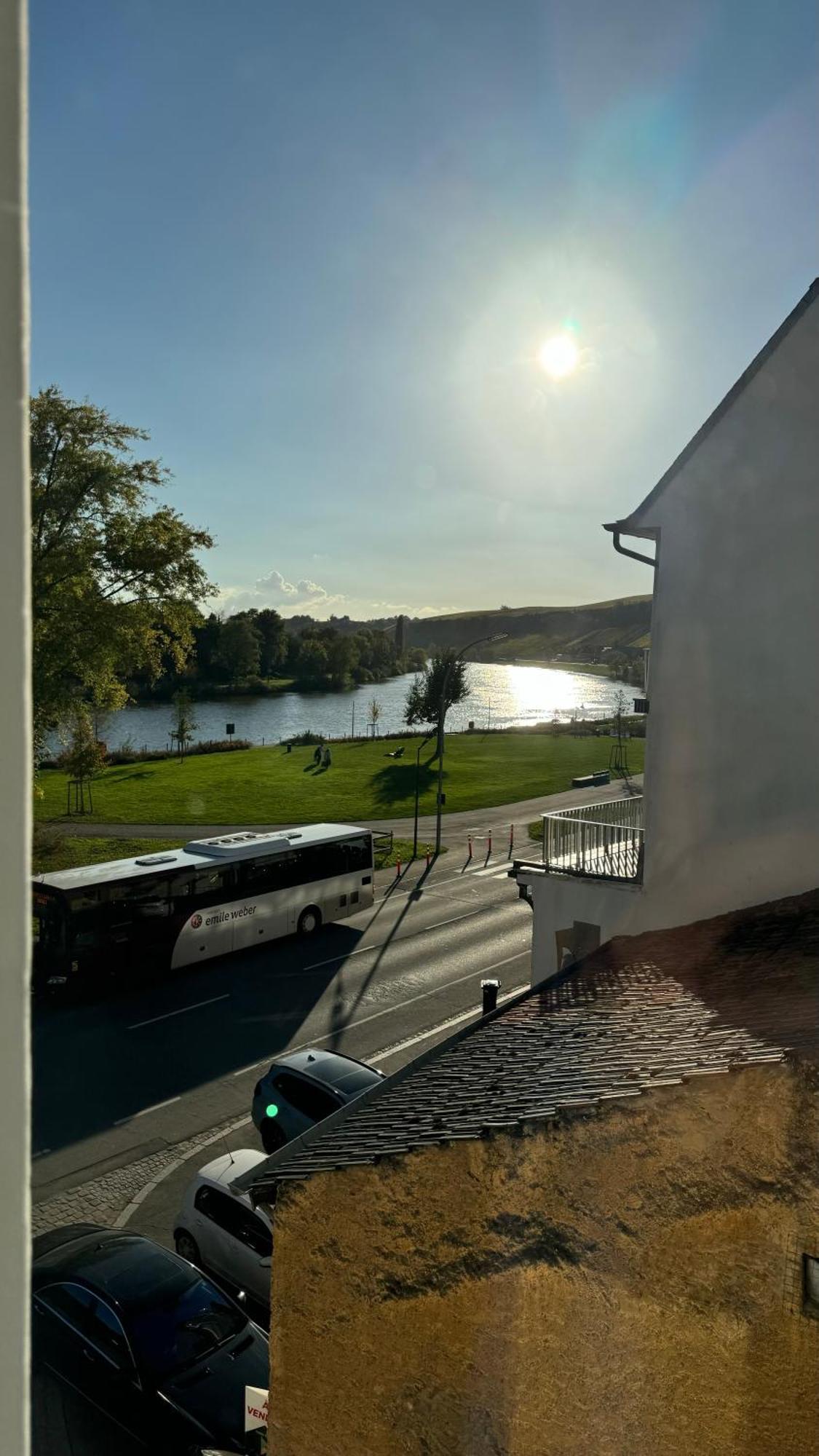 Hotel Whiteswan Ihnen Buitenkant foto